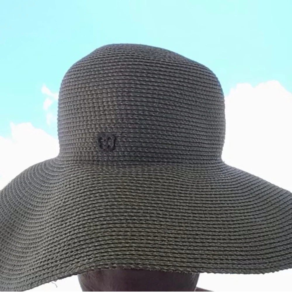 Eric Javits Wide Brimmed Hampton Patented “Squishee” Straw Sun Hat with UPF 50 - Picture 10 of 12